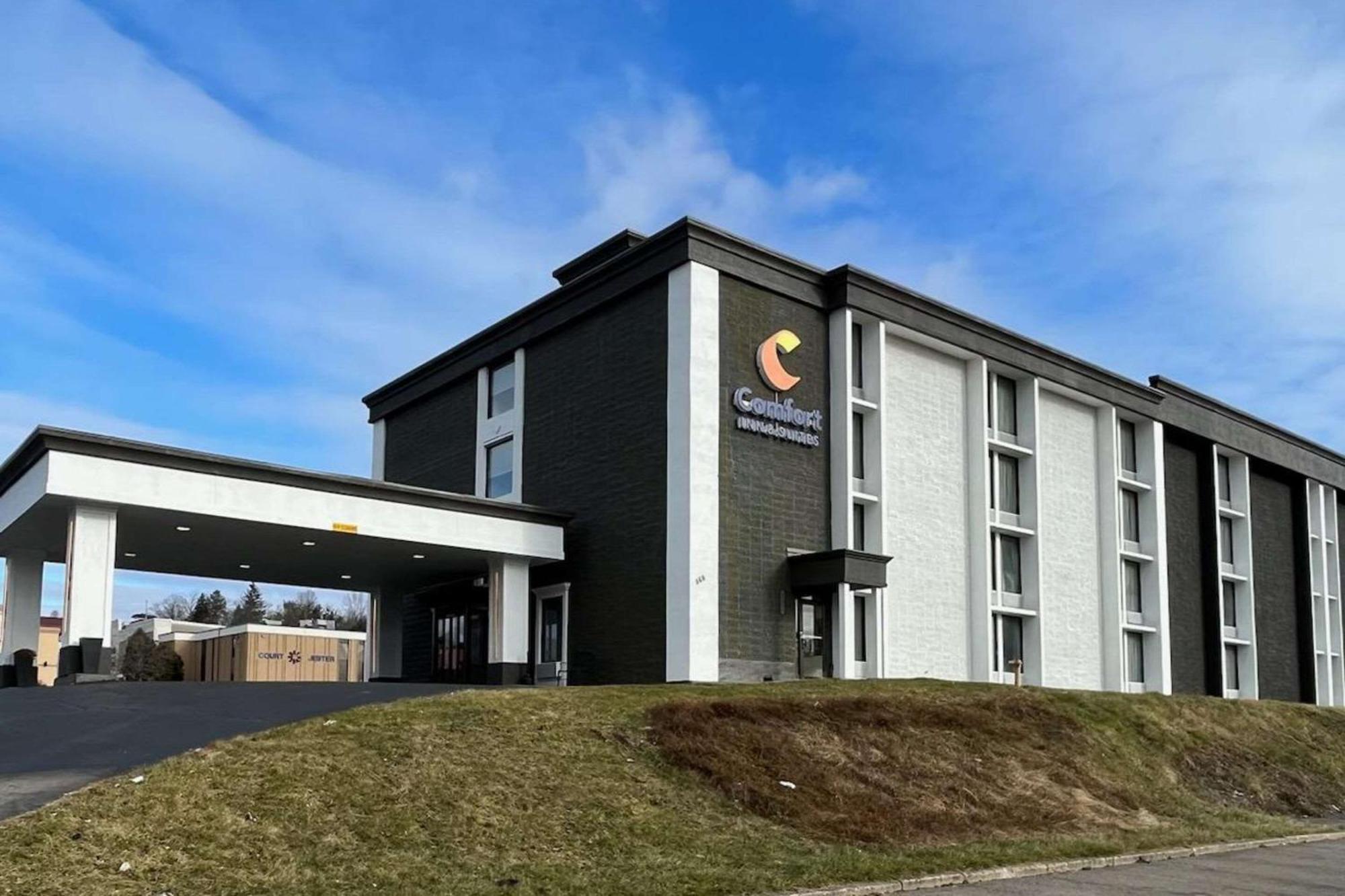 Baymont By Wyndham Johnson City/Binghamton Exterior photo